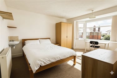 6 bed house, Ensbury Park, Bournemouth, BH104HE - Image 6