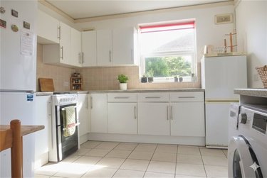 4 bed house, Winton, Bournemouth, BH92JJ - Image 4