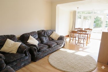 4 bed house, Winton, Charminster, Bournemouth, BH91LG - Image 2