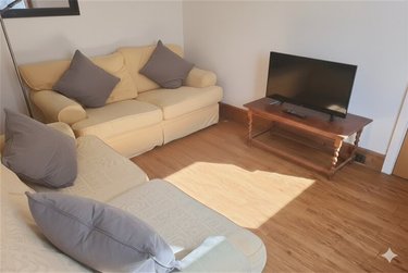 3 bed house, Charminster, Bournemouth, BH91HY - Image 2