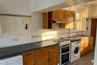 6 bed house, Charminster, Springbourne, Bournemouth, BH88ST - Image 4