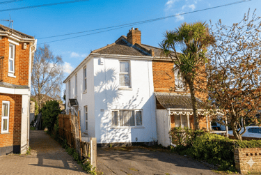 5 bed house, Winton, Charminster, Bournemouth, BH91AN - Image 1