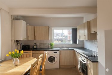 5 bed house, Winton, Bournemouth, BH92JW - Image 2