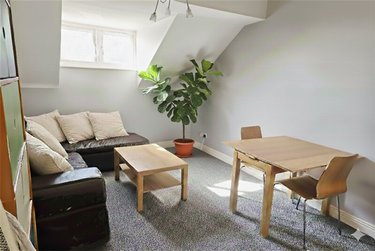 2 bed flat, Winton, Moordown, Bournemouth, BH92AU - Image 4
