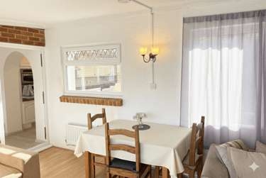 5 bed house, Wallisdown, Talbot village, Poole, BH125AL - Image 5