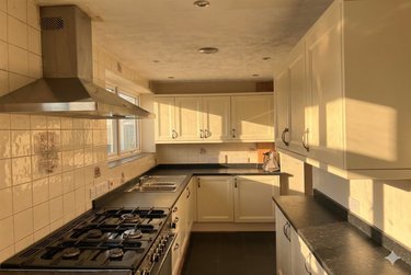 6 bed house, Ensbury Park, Bournemouth, BH104HH - Image 5