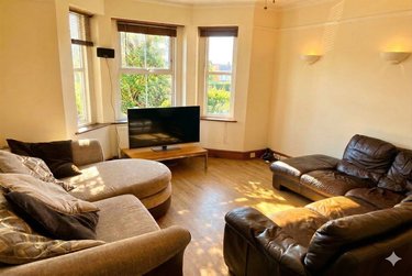 6 bed house, Ensbury Park, Bournemouth, BH104HH - Image 3