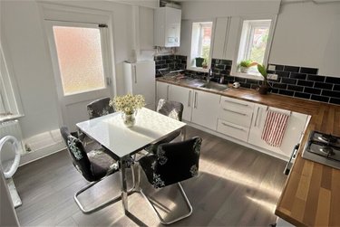 5 bed house, Winton, Bournemouth, BH92JN - Image 3