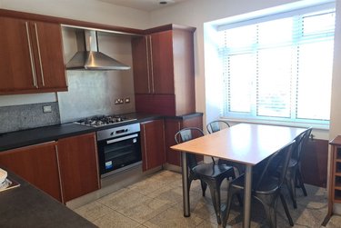 3 bed flat, 7 Queens Park Gardens, Springbourne, Bournemouth, BH89BN - Image 3