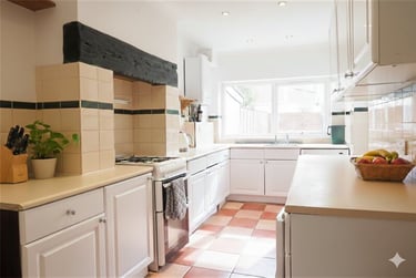4 bed house, Charminster, Springbourne, Bournemouth, BH88NU - Image 4