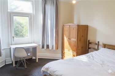 3 bed flat, Gerald Road, Charminster, Bournemouth, BH37JZ - Image 7
