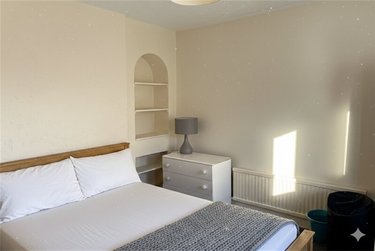 4 bed house, Winton, Bournemouth, BH91LH - Image 8