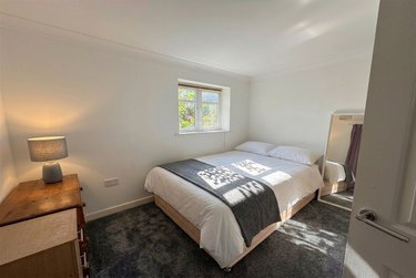 4 bed house, Ensbury Park, Bournemouth, BH104FR - Image 4