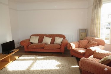4 bed house, Winton, Ensbury Park, Bournemouth, BH92SE - Image 3