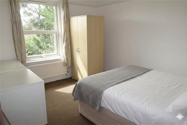 4 bed house, Winton, Ensbury Park, Bournemouth, BH92SE - Image 6