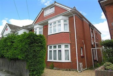7 bed house, 109 Ensbury Park Road, Ensbury Park, Bournemouth, BH92SH - Image 1