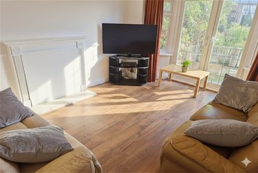 7 bed house, 109 Ensbury Park Road, Ensbury Park, Bournemouth, BH92SH - Image 2