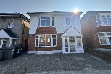 6 bed house, Winton, Ensbury Park, Bournemouth, BH92ND - Image 1