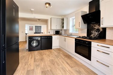 6 bed house, 14 Brassey Road, Moordown, Bournemouth, BH91PT - Image 1