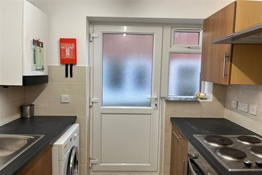 3 bed flat, Gff, 10 Talbot Road, Winton, Bournemouth, BH92JF - Image 4