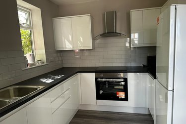 5 bed house, 113 Stewart Road, Charminster, Bournemouth, BH88PA - Image 3