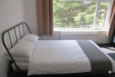 3 bed flat, 281b Wallisdown Road, Talbot village, Poole, BH125BT - Image 7