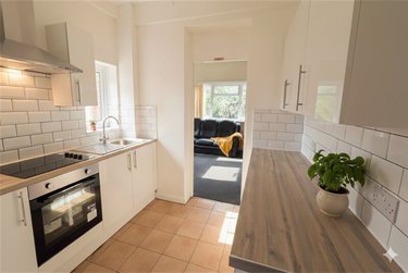 6 bed house, Winton, Bournemouth, BH92NS - Image 5