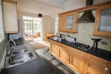 5 bed house, 96 Namu Road, Ensbury Park, Bournemouth, BH92RA - Image 5