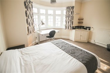 5 bed house, 96 Namu Road, Ensbury Park, Bournemouth, BH92RA - Image 7