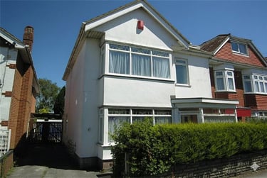 4 bed house, Winton, Ensbury Park, Bournemouth, BH92SH - Image 2