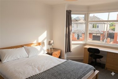 8 bed house, 29 Beswick Avenue, Ensbury Park, Bournemouth, BH104EY - Image 10