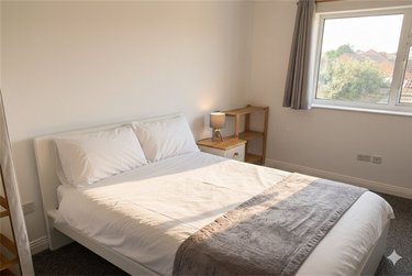 8 bed house, 29 Beswick Avenue, Ensbury Park, Bournemouth, BH104EY - Image 12