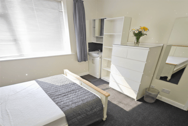 5 bed house, 323 Columbia Road, Talbot village, Bournemouth, BH104EQ - Image 7
