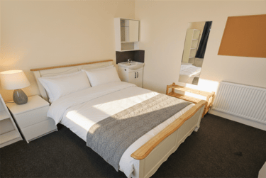 5 bed house, 323 Columbia Road, Talbot village, Bournemouth, BH104EQ - Image 9