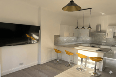5 bed flat, Meyrick Park, Charminster, Bournemouth, BH37AG - Image 2