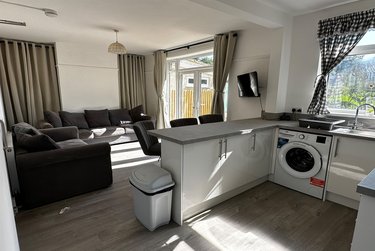 4 bed house, 31 Astbury Avenue, Talbot village, Poole, BH125DT - Image 5