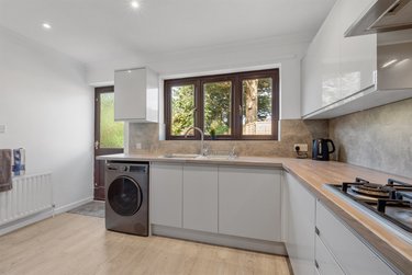 7 bed house, Talbot Village, Talbot village, Poole, BH125EF - Image 7