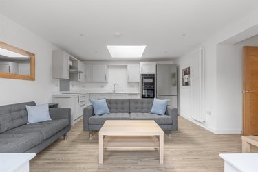 6 bed house, Winton, Charminster, Bournemouth, BH91LF - Image 2
