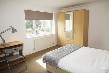 6 bed house, Winton, Ensbury Park, Bournemouth, BH92PU - Image 8