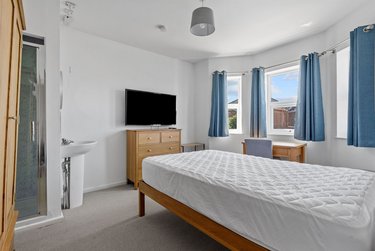 6 bed house, 19 Sedgley Road, Winton, Bournemouth, BH92JW - Image 11