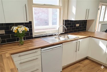 6 bed house, Winton, Bournemouth, BH92JW - Image 2