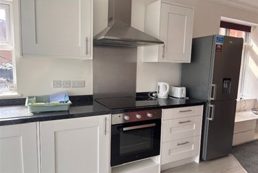 3 bed flat, 254a, Charminster Road, Charminster, Bournemouth, BH89RR - Image 4