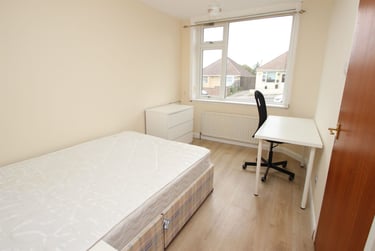 6 bed house, 27 Bryant Road, Talbot village, Poole, BH125DW - Image 6