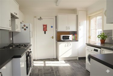 5 bed house, Winton, Charminster, Bournemouth, BH91AX - Image 4