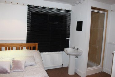 6 bed house, Winton, Ensbury Park, Bournemouth, BH91LZ - Image 10