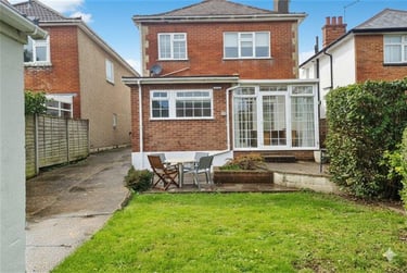 6 bed house, Winton, Bournemouth, BH92JX - Image 1