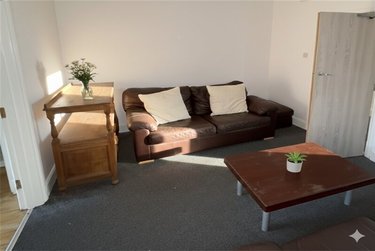 6 bed house, Winton, Bournemouth, BH92JW - Image 4