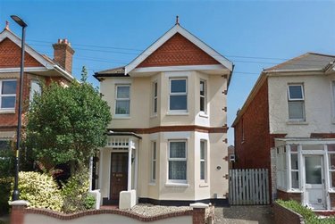 6 bed house, Winton, Bournemouth, BH92LY - Image 1