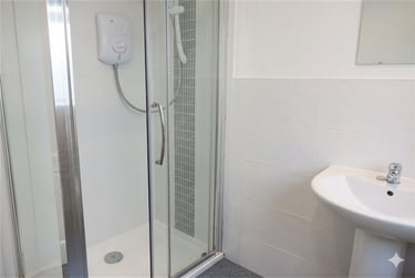 6 bed house, Winton, Bournemouth, BH92LZ - Image 10