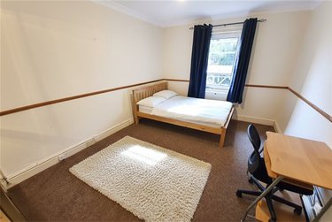 6 bed house, Winton, Bournemouth, BH92LZ - Image 10